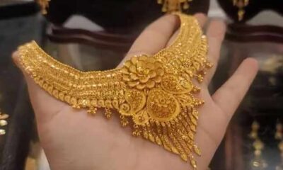 latest gold necklace design images for wedding