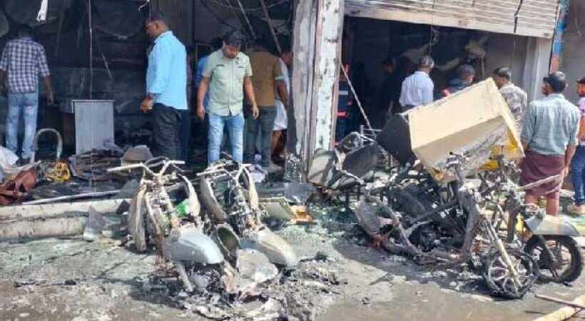 A huge fire broke out at the TVS showroom in Kozhikode 1
